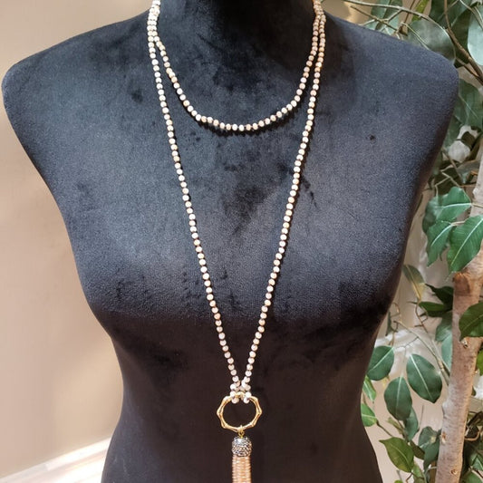 Women's Gold Tone Natural White Freshwater Pearl Lariat Pendant Tassel Necklace