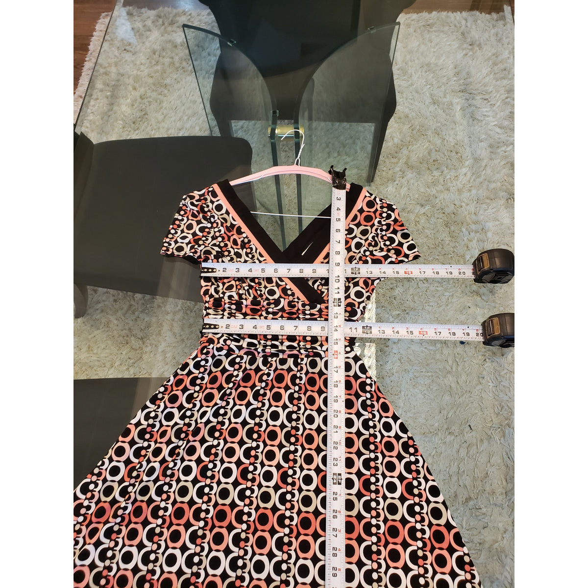 Sandra Darren Dress Women 6 Black Pink White Geometric Print Fit Flare V-Neck