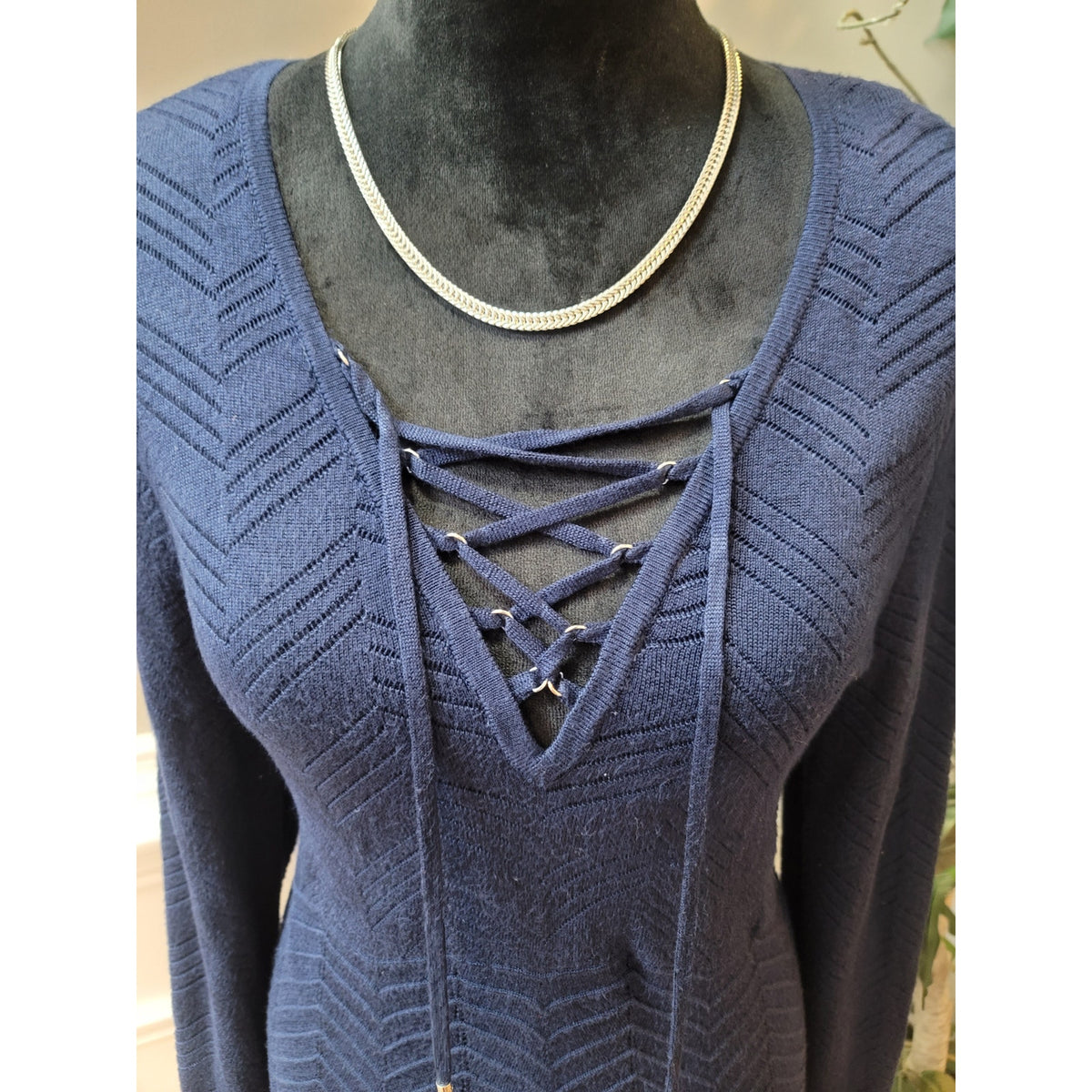 White House Black Market Tunic Sweater Womens Small Blue Zigzag Knit Long Sleeve