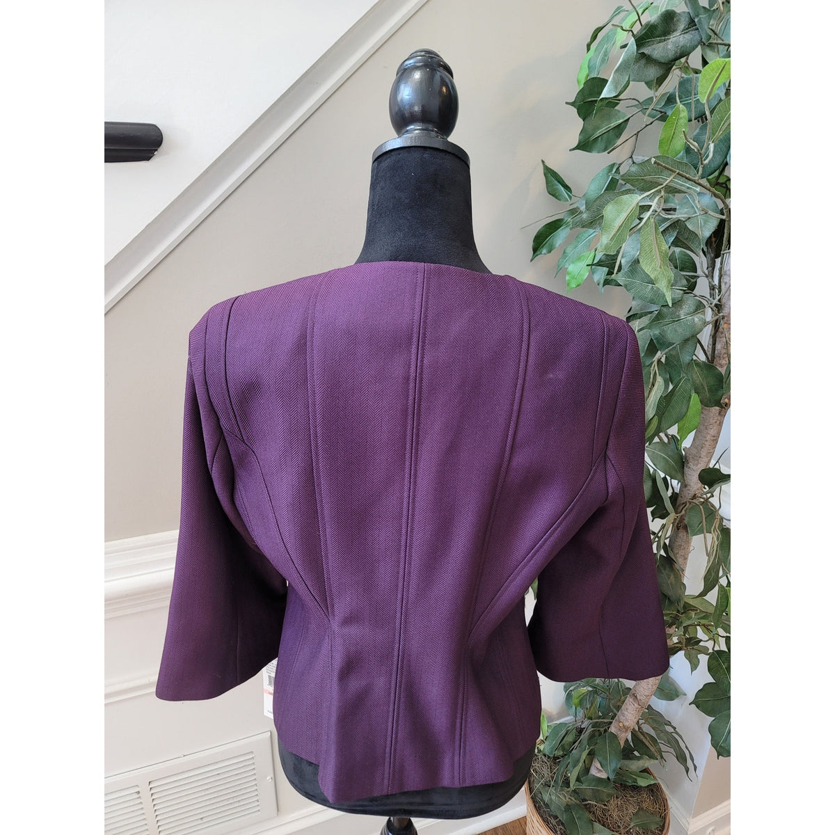 Levine Tailored Jacket Womens SZ 10 Eggplant Flare Sleeve Crew Neck Front Zipper