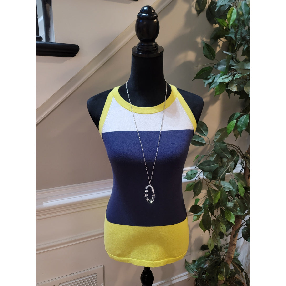 Banana Republic Tank Top Women's Small Blue/Yellow Comfort Round Neck Sleeveless