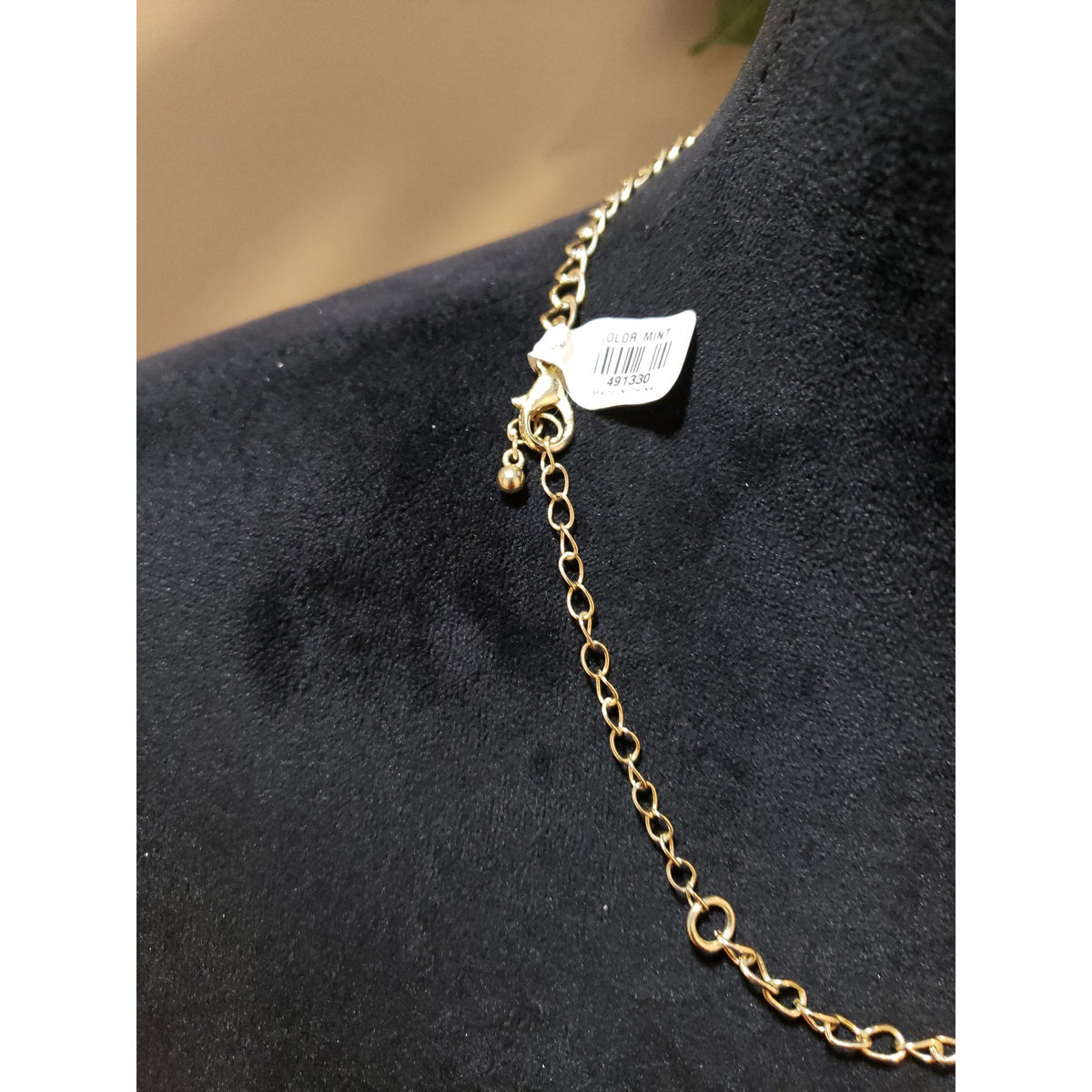 Women Fashion Gold Tone White Yellow Acrylic Bead Medallion Statement Necklace