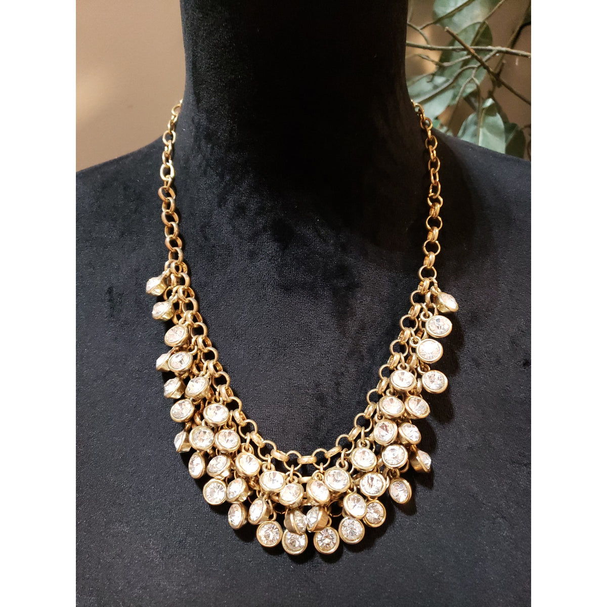 Womens Fashion Gold Tone Crystals Cluster Bib Necklace Jewelry w/ Lobster Clasp