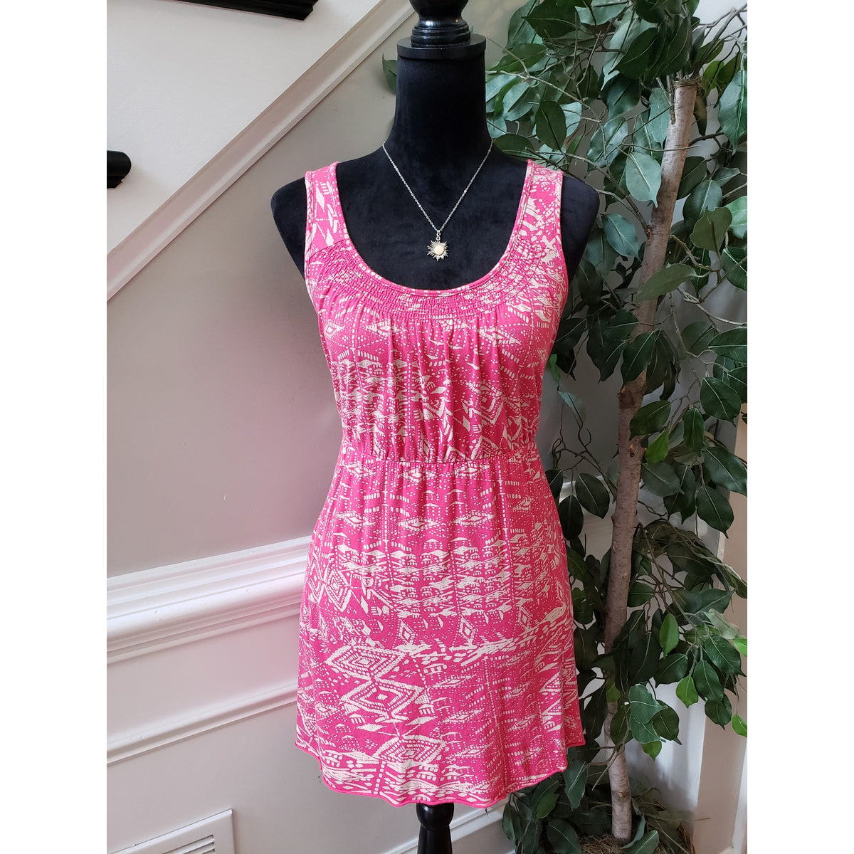 Sonoma Knee Length Dress Women's Medium Pink Round Neck Sleeveless Cinch Waist