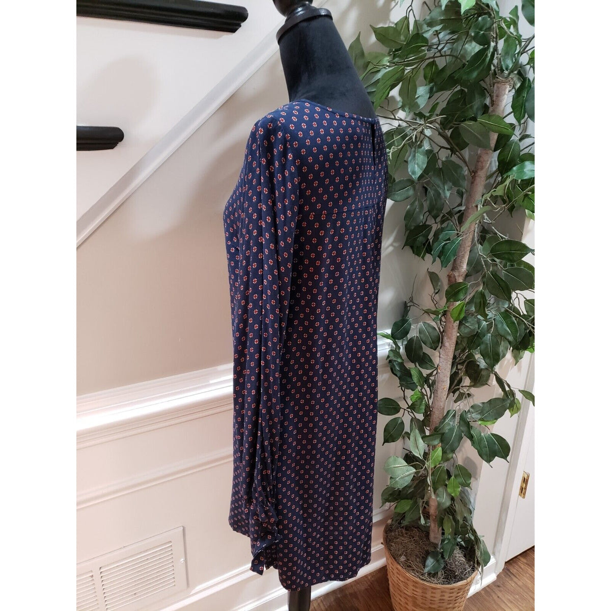 H&M Women's Blue 100% Viscose Round Neck Long Sleeve Knee Length Dress Size 10
