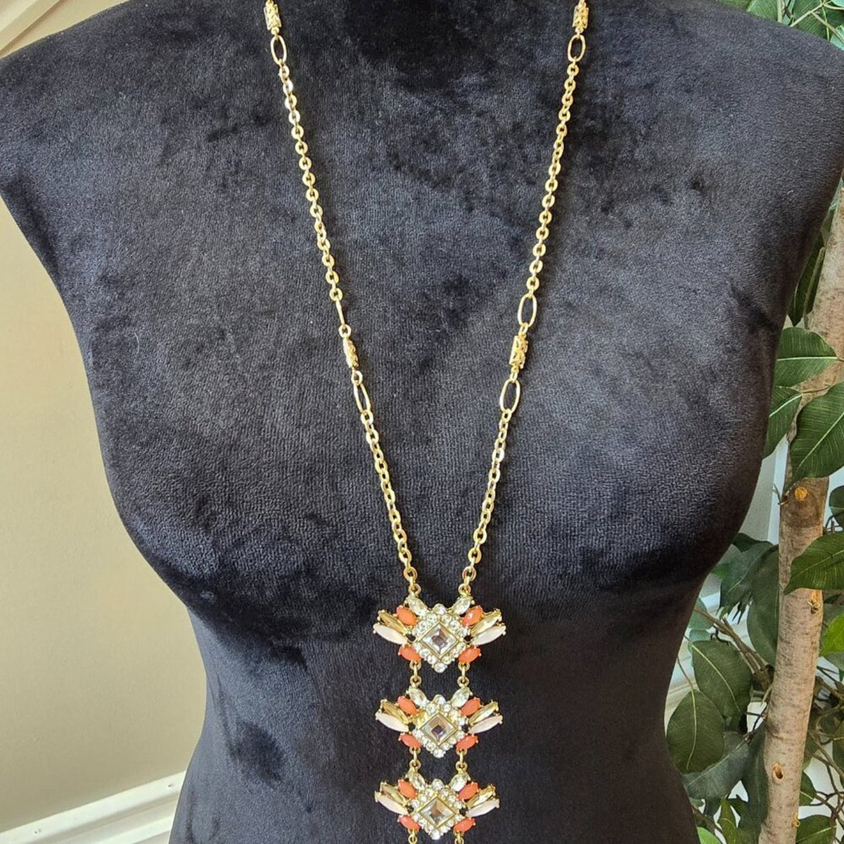 The Limited Pink Clear Crystal Faceted Beads Necklace with Lobster Clasp