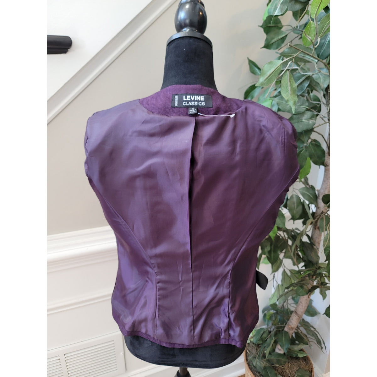 Levine Tailored Jacket Womens SZ 10 Eggplant Flare Sleeve Crew Neck Front Zipper