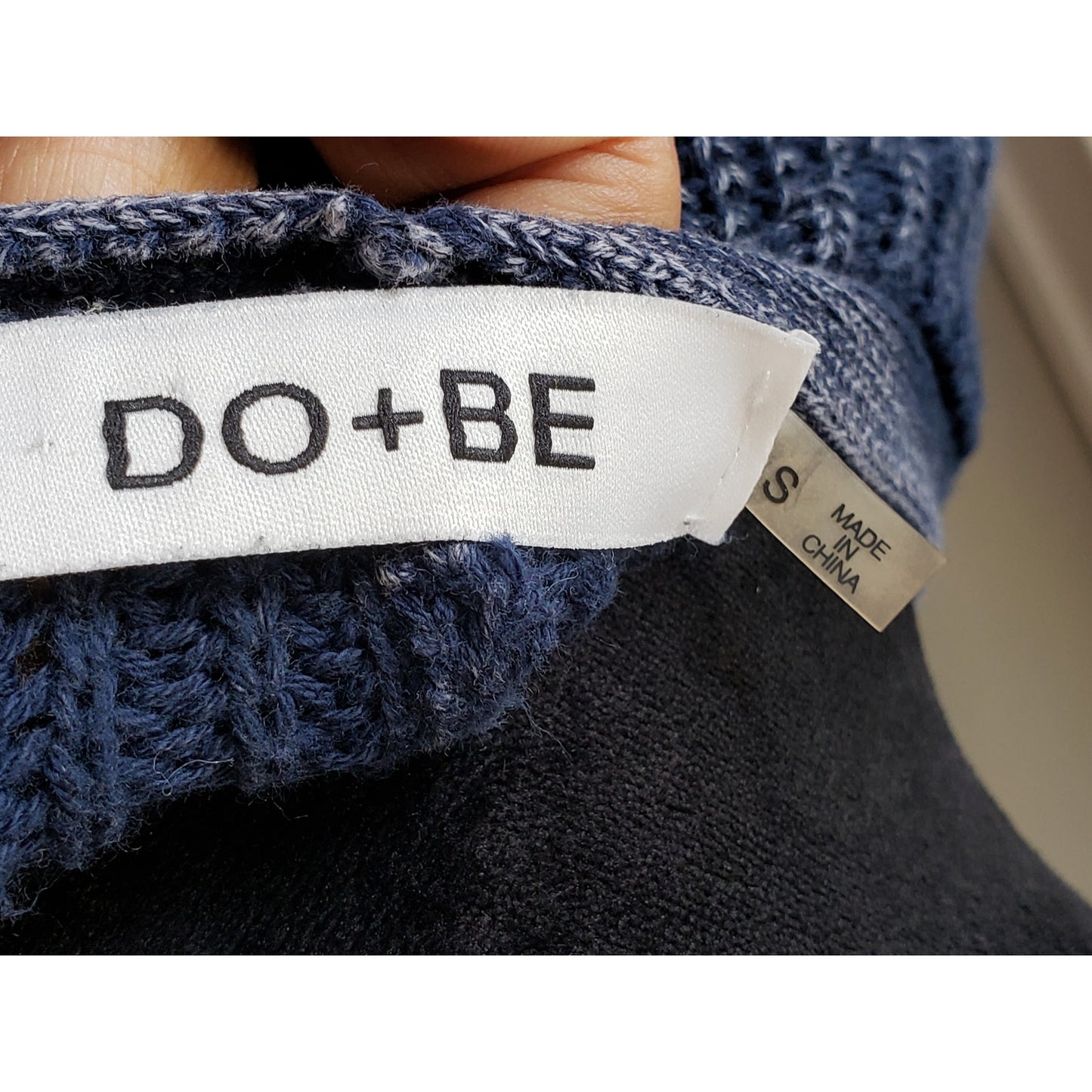 DO+BE Sweater Women's Small Blue Chunky Knit Cutout Back Raglan Cold Shoulder