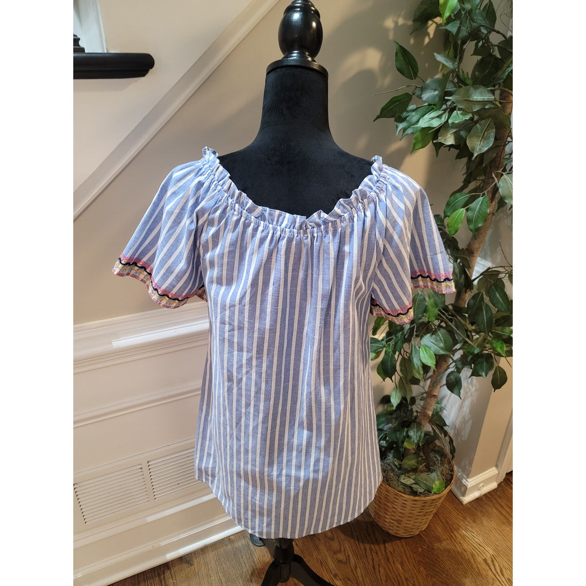 THML Blouse Top Women's Small Blue/White Stripe Elastic Neck Raglan Sleeves