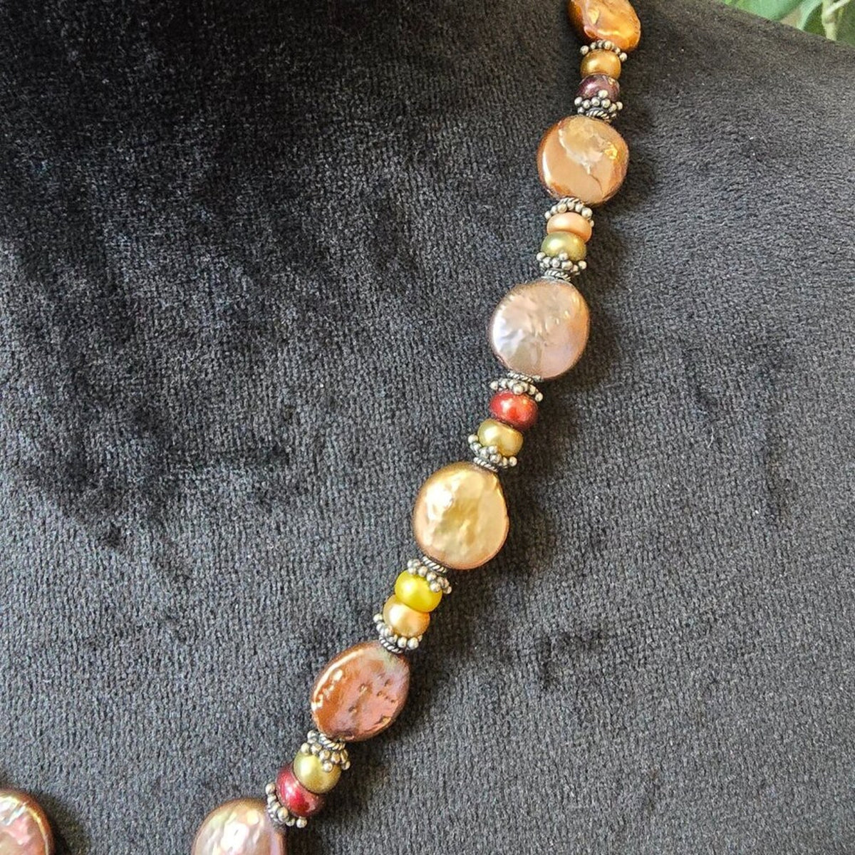 Womens Fashion Multicolor Metal Beaded Pendant Necklace with Toggle Clasp
