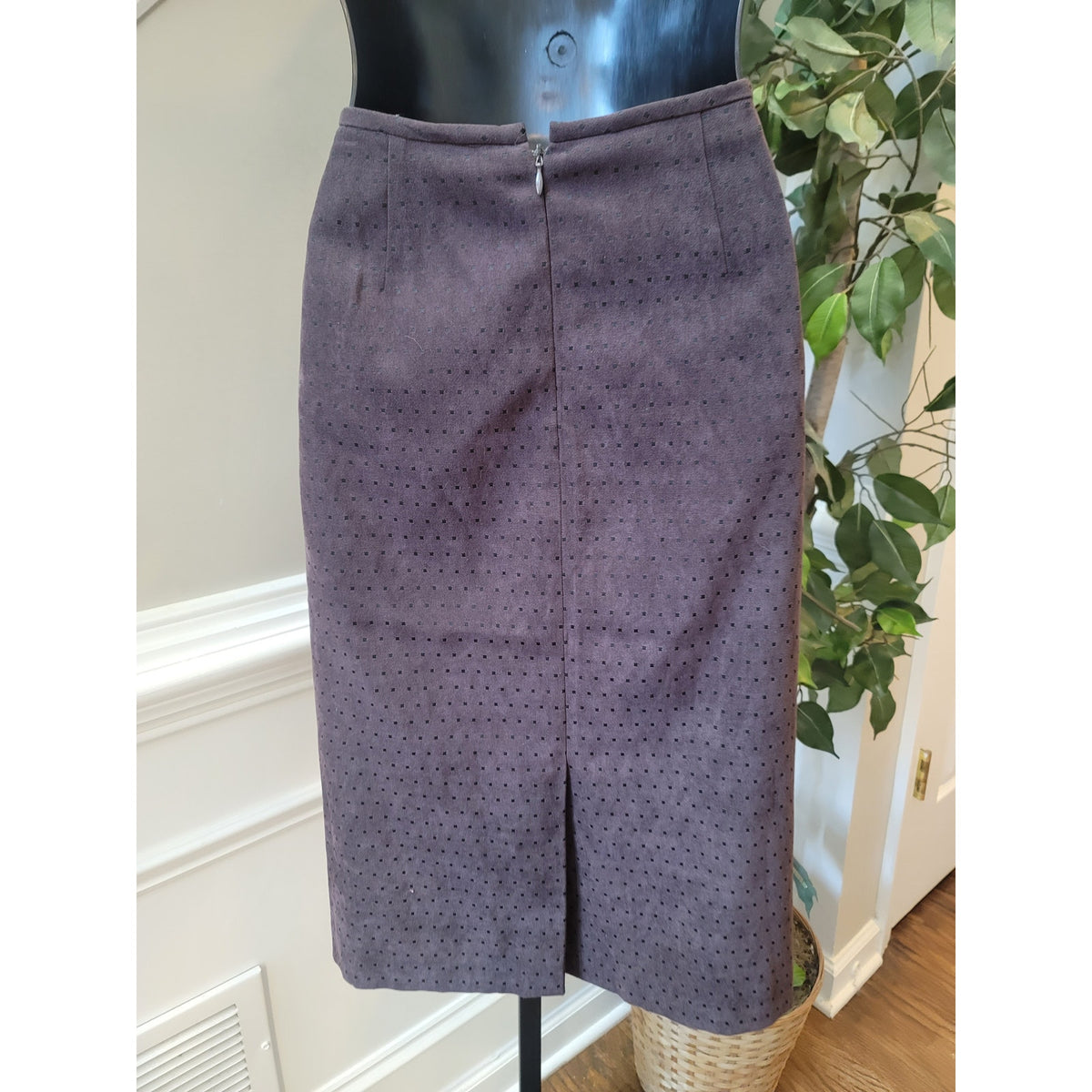 Le Suit Skirt Set Women's SZ 10 Brown Pin-Dot Fully Lined Back Slit long Sleeve