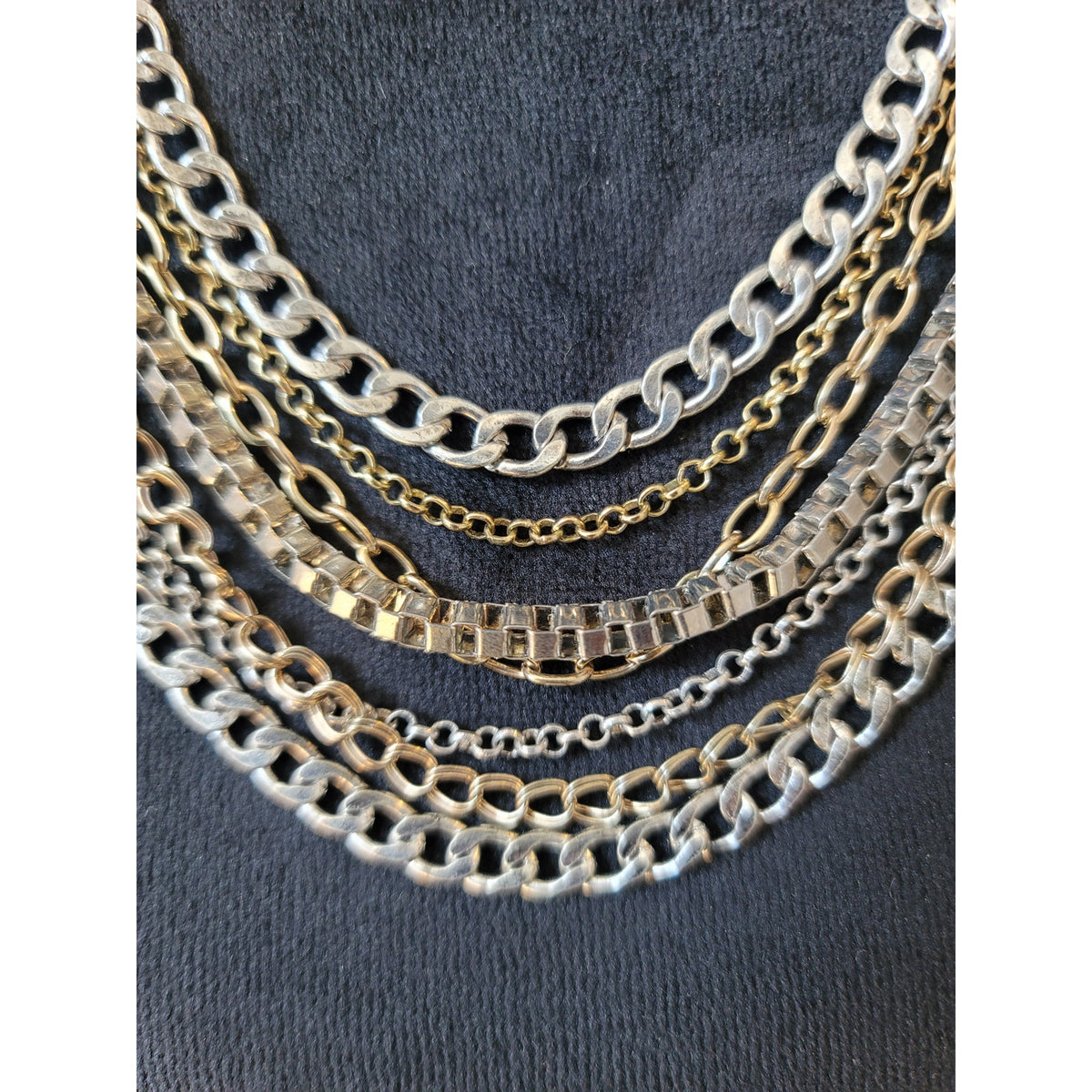 Women's Multi Layer Silver Chain Necklace With Lobster Clasp Lock And Crystals