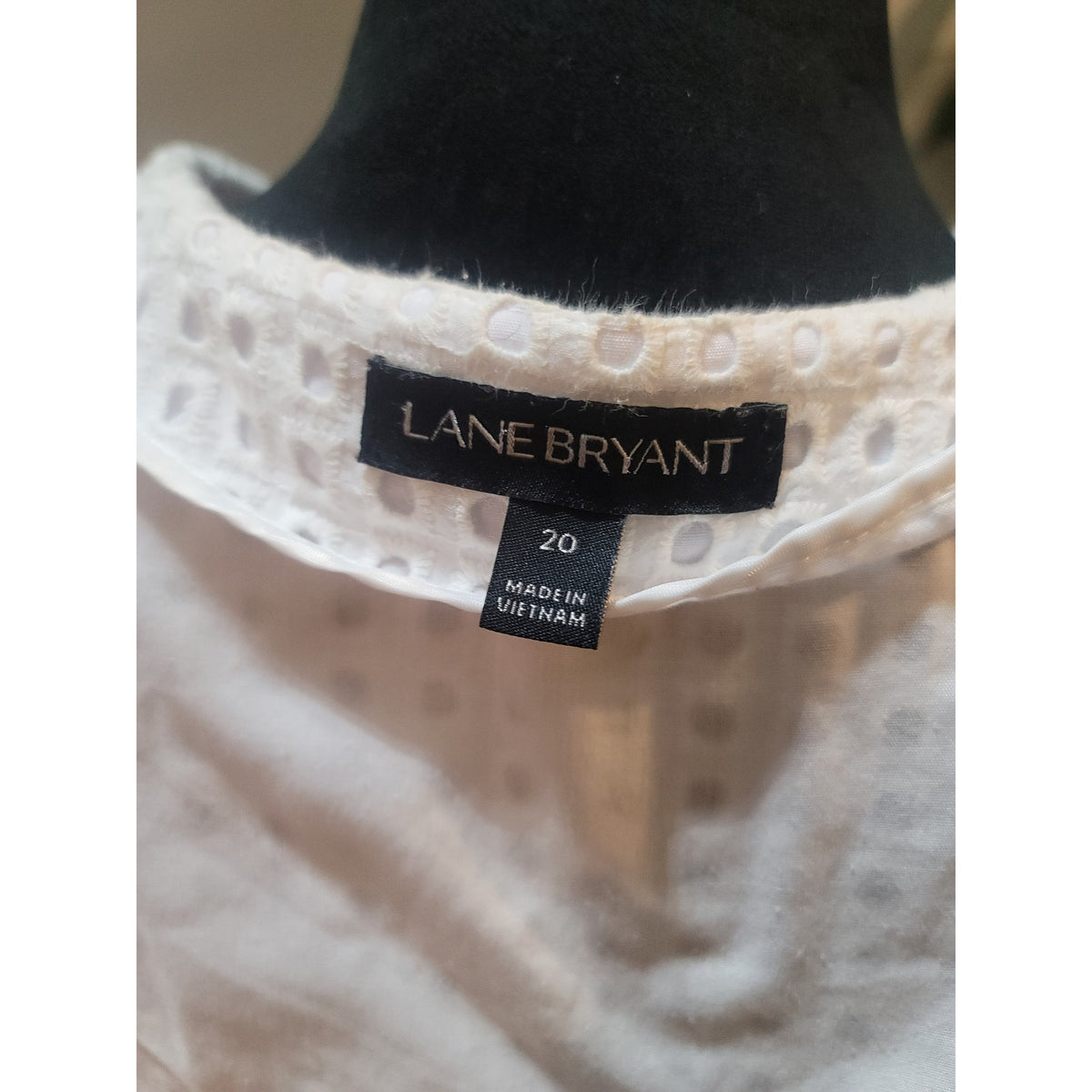 Lane Bryant Blazer Jacket Womens Size 20 White Eyelet Zipper Pockets Long Sleeve