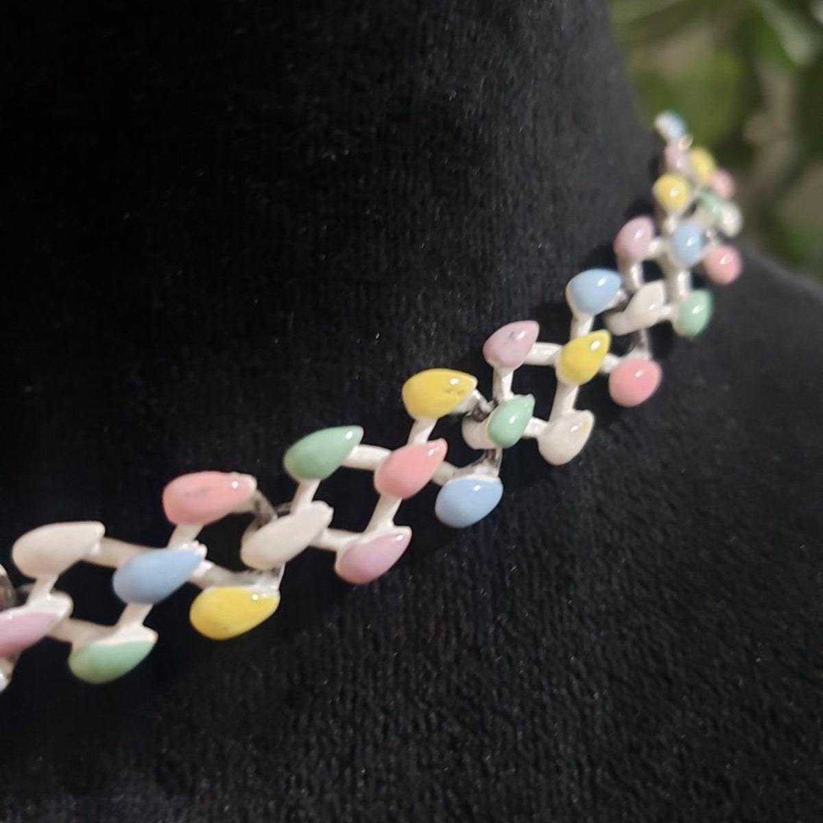 Women Fashion Charming Multicolor Linked Choker Necklace with Hook & Eye