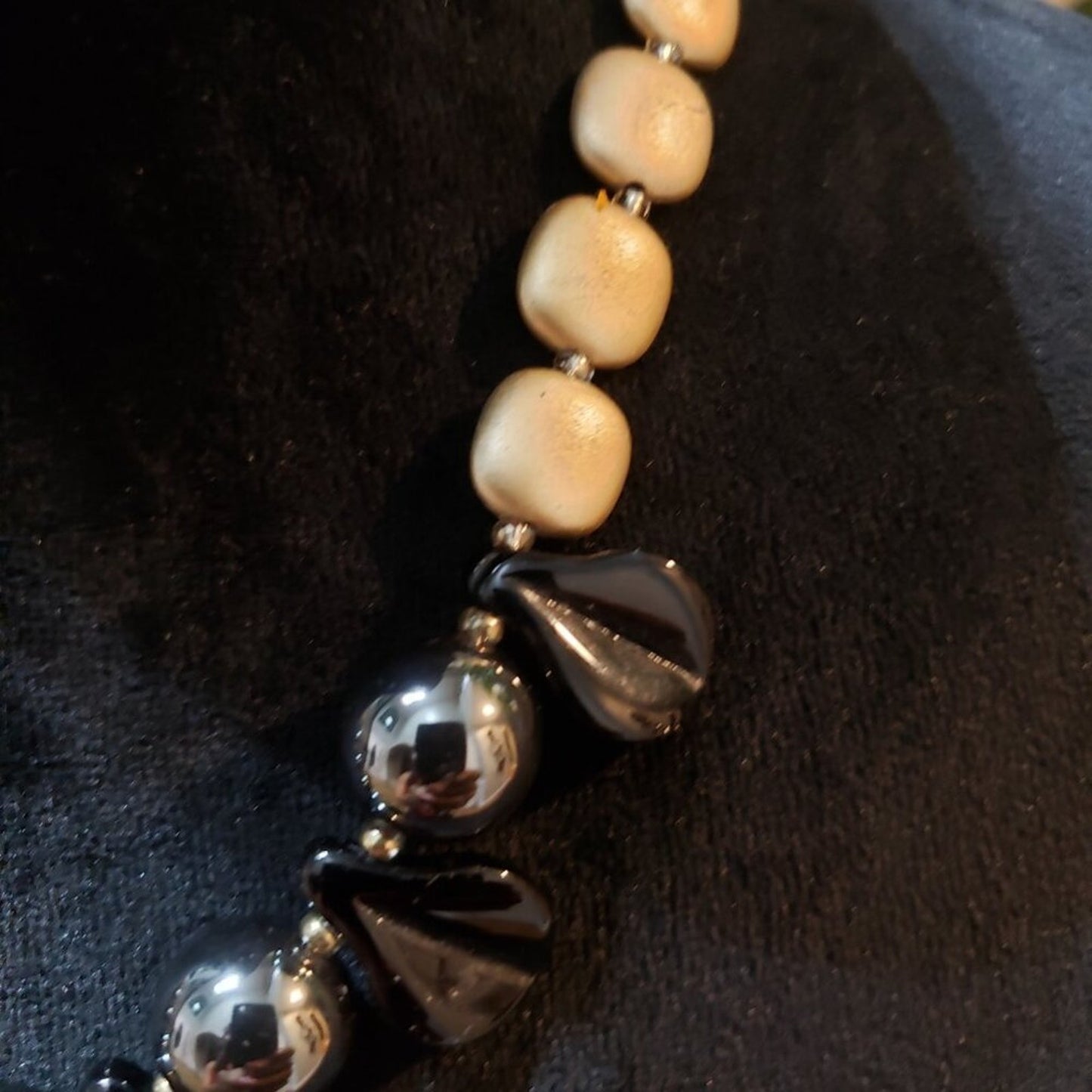 Womens Fashion Silver Tone Black Beads Bib Necklace Jewelry with Lobster Clasp