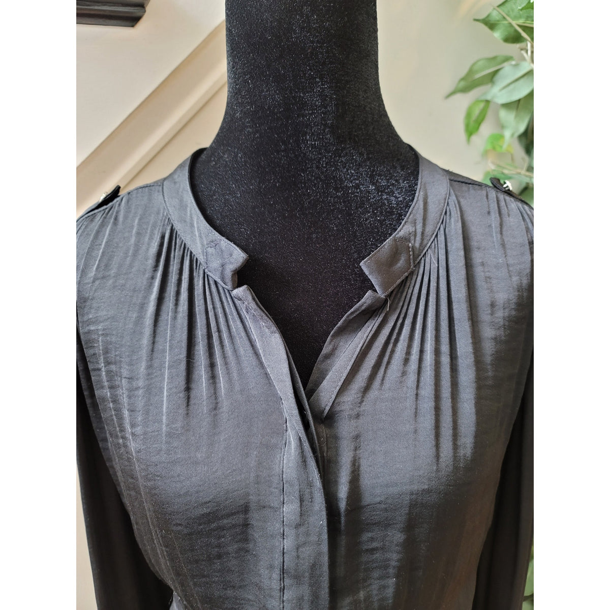 Jennifer Lopez Dress Womens Size XL Black 100% Polyester Long Sleeve with Pocket