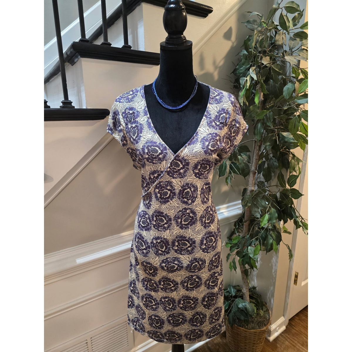 Rei Wrap Dress Women's Size XL Purple/Cream Floral V Neck Side Zip Pockets