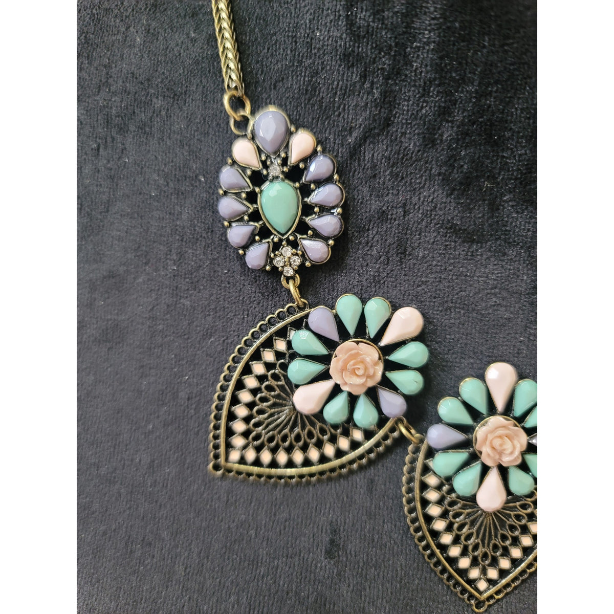 Women's Vintage Style Floral Statement Necklace Mint Purple Rose Bib Gold Tone