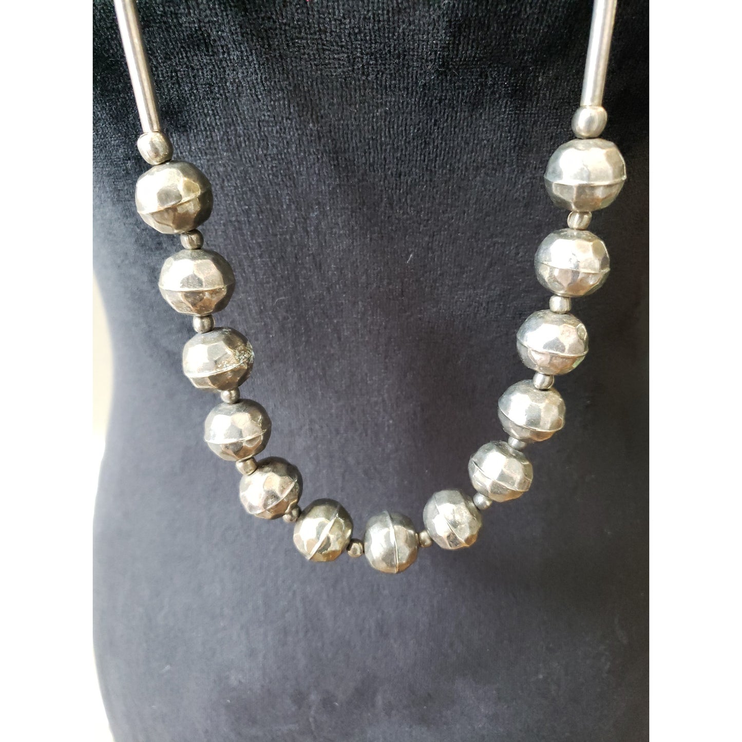 Vintage Women Boho Round Metal Ball Beaded Long Necklace Jewelry w/ Barrel Clasp