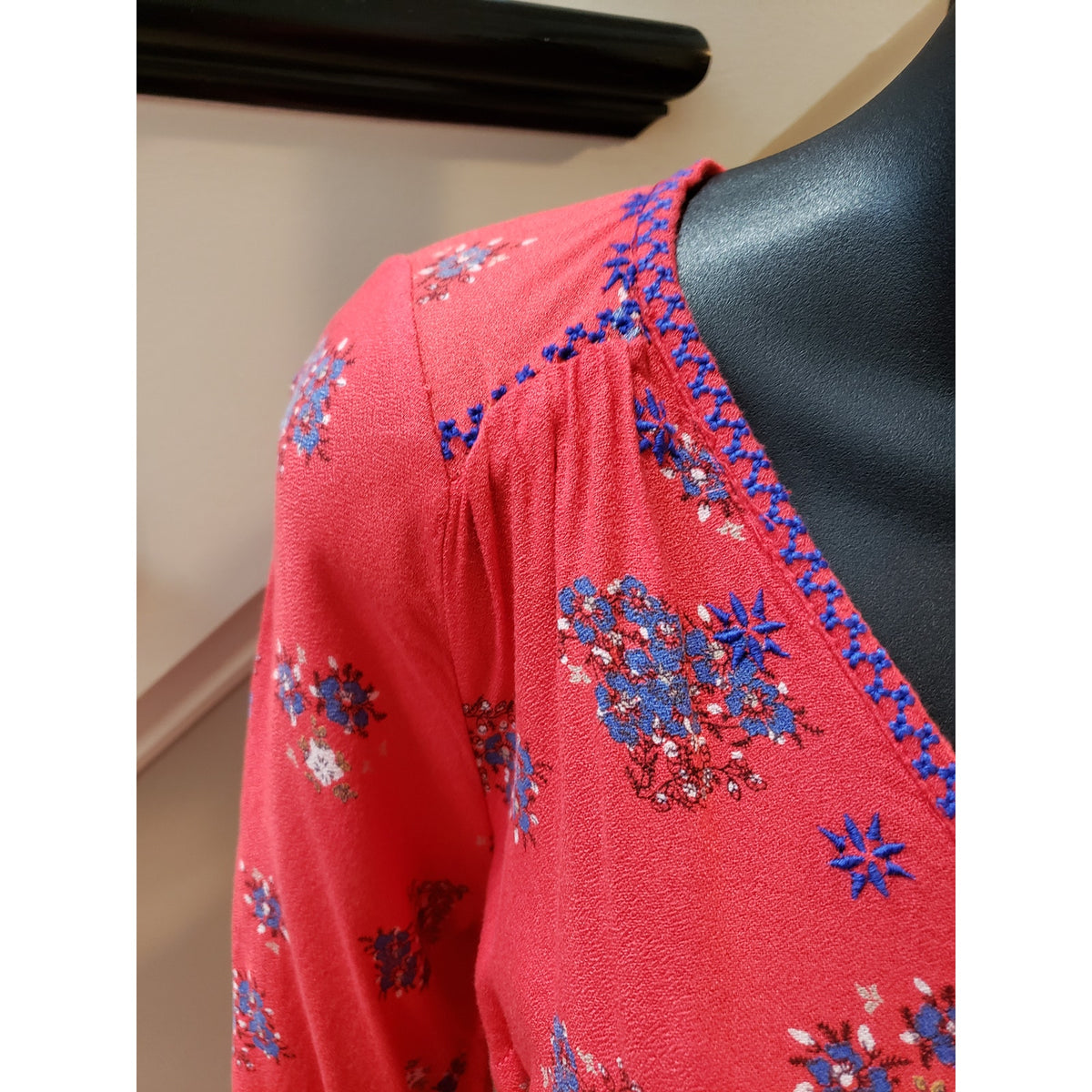 Old Navy Dress Maternity Women XS Red Rayon Floral Belted V-Neck Sleeve Lined