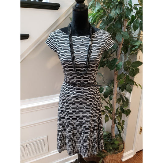 Anne Klein Women Multi Geo Print Round Neck Cap Sleeve Lined Knee Length Dress 8
