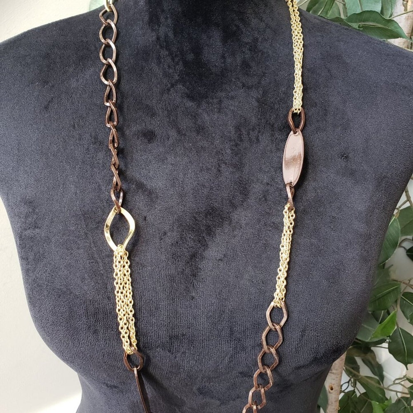 Women's Fashion Daisy Fuentes 2 Tone Chunky Chain Necklace with Toggle Clasp
