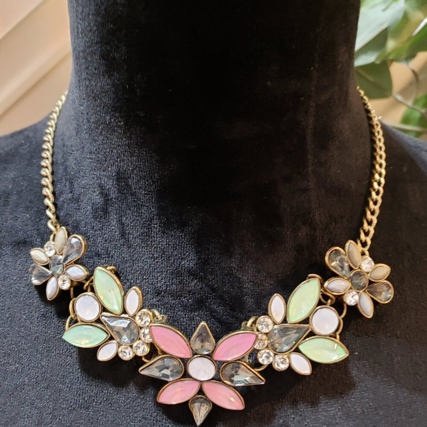 Trendy Womens Crystal Flower Necklace Bib Choker Chunky Statement Chain Jewelry