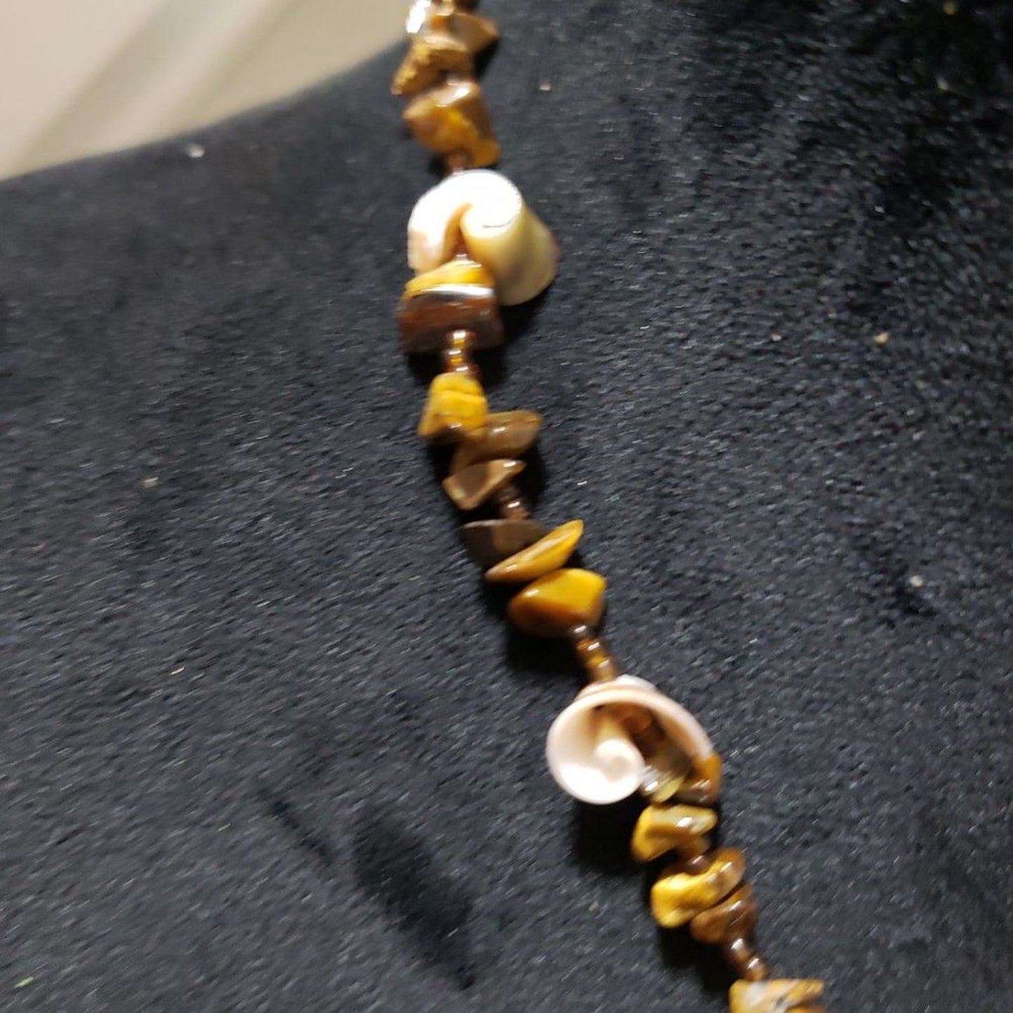 Womens Fashion Handmade Tiger-Eye Small Chips Gemstone Bead Strand Necklace