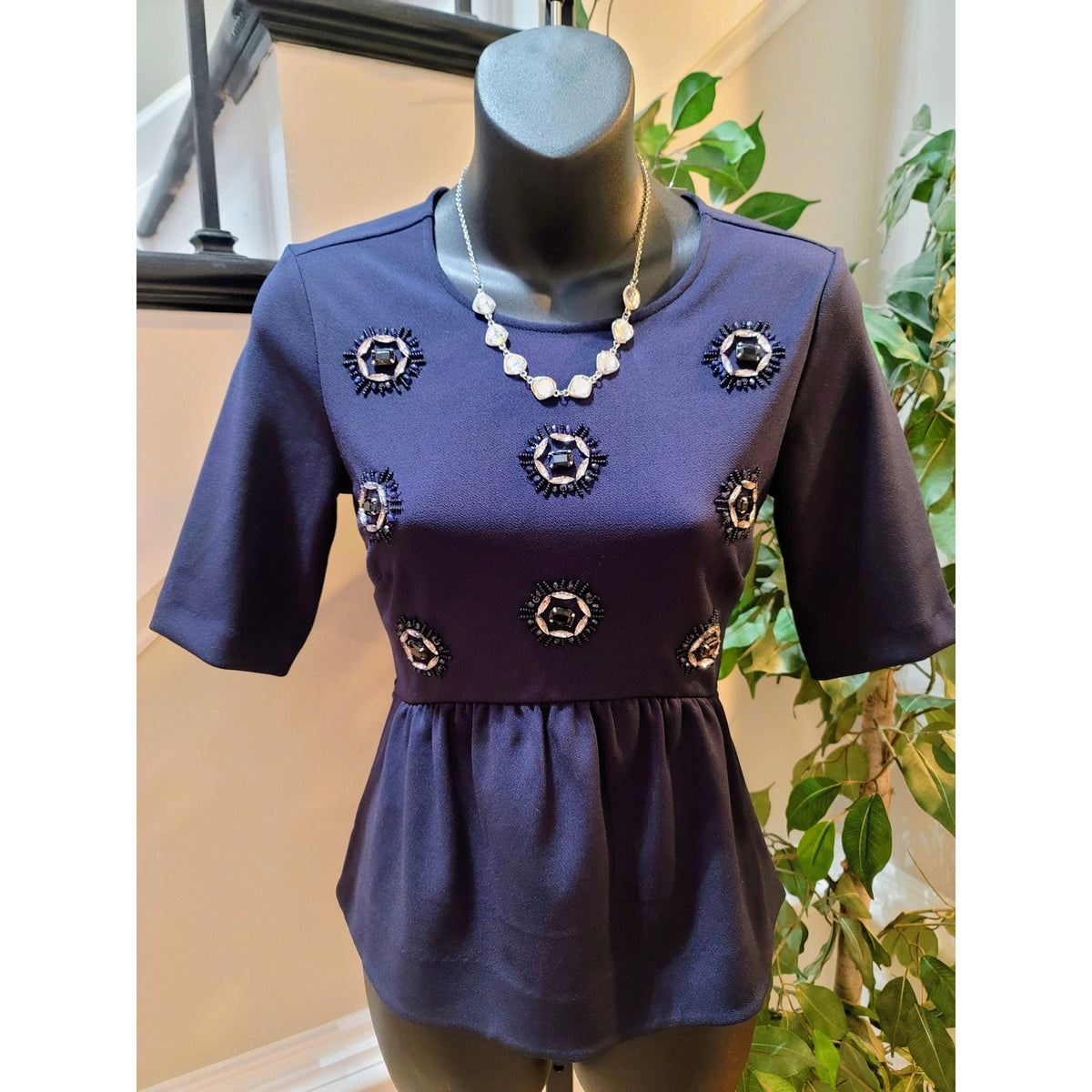 Ann Taylor Peplum Top XS Navy Embellished Short Sleeve Pullover Casual Party