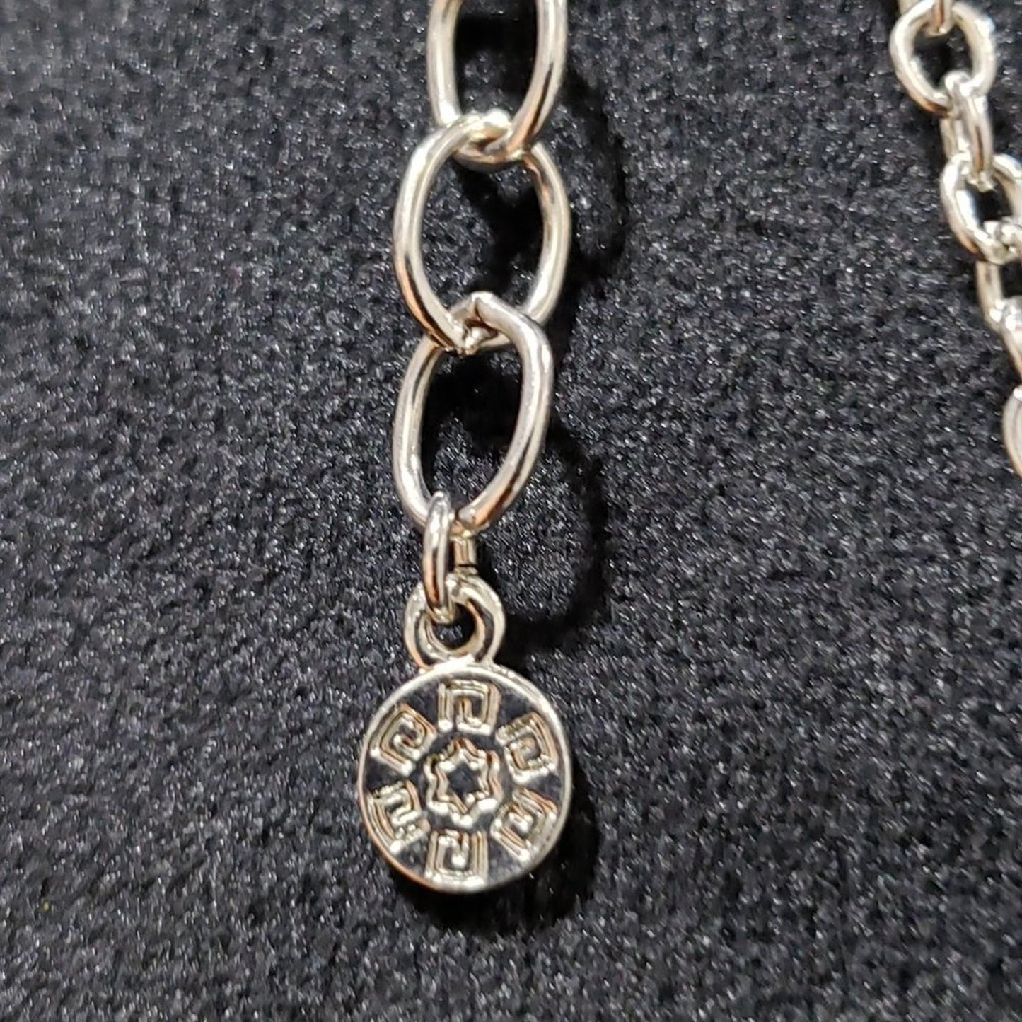 Womens Fashion Silver Round Ornate Openwork Pendant Necklace with Lobster Clasp