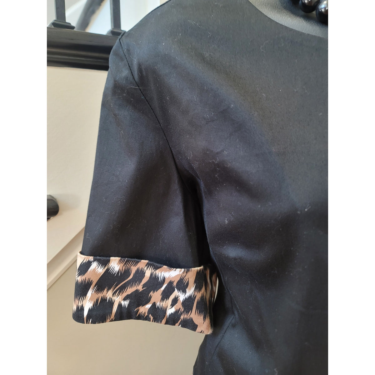 Courtenay Skirt Suit Women's SZ 16 Black/Beige Animal Print Belted Short Sleeve