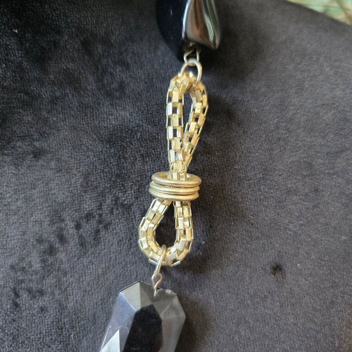 Womens Fashion Black Gemstone Silver Tone Chain Necklace with Lobster Clasp