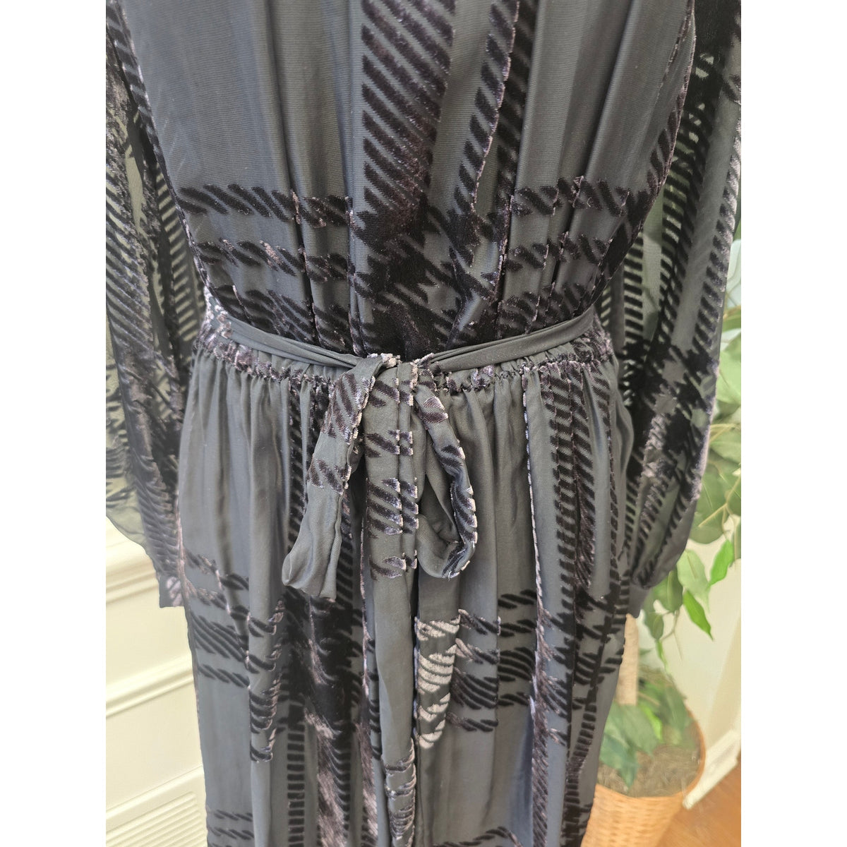 Taylor A-Line Dress 14 Black Velvet Plaid Tie-Waist Scoop Puff Shoulder Party