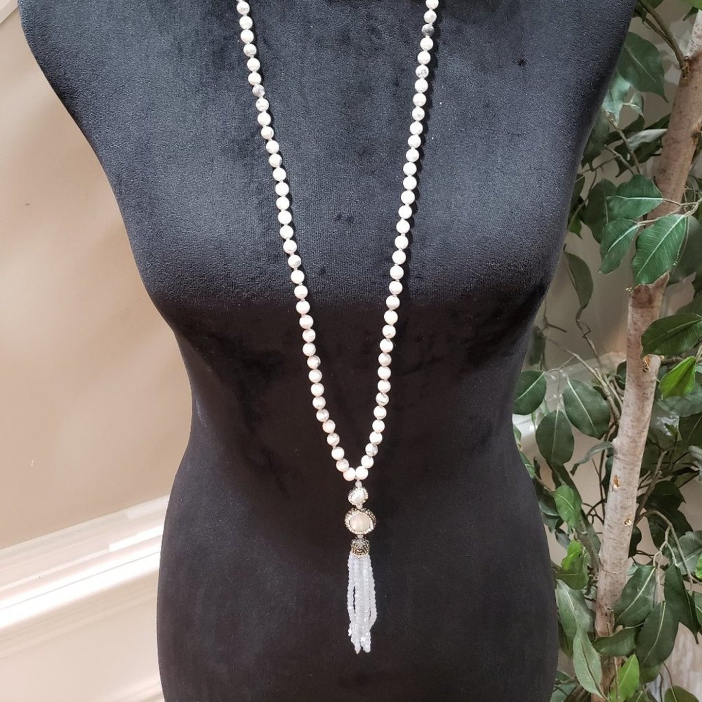 Womens Fashion White Shell Pearl Crystal Bead Pendant Tassel Necklace Adjustable