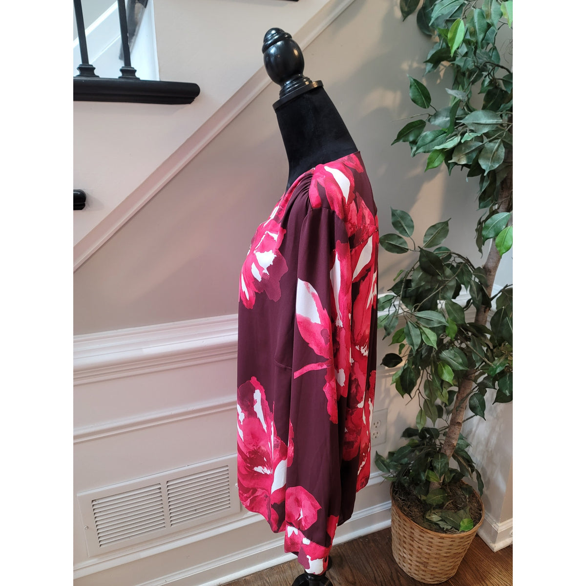 INC International Concepts Top Women's 18 Burgundy Floral V-Neck Zip Up Pullover