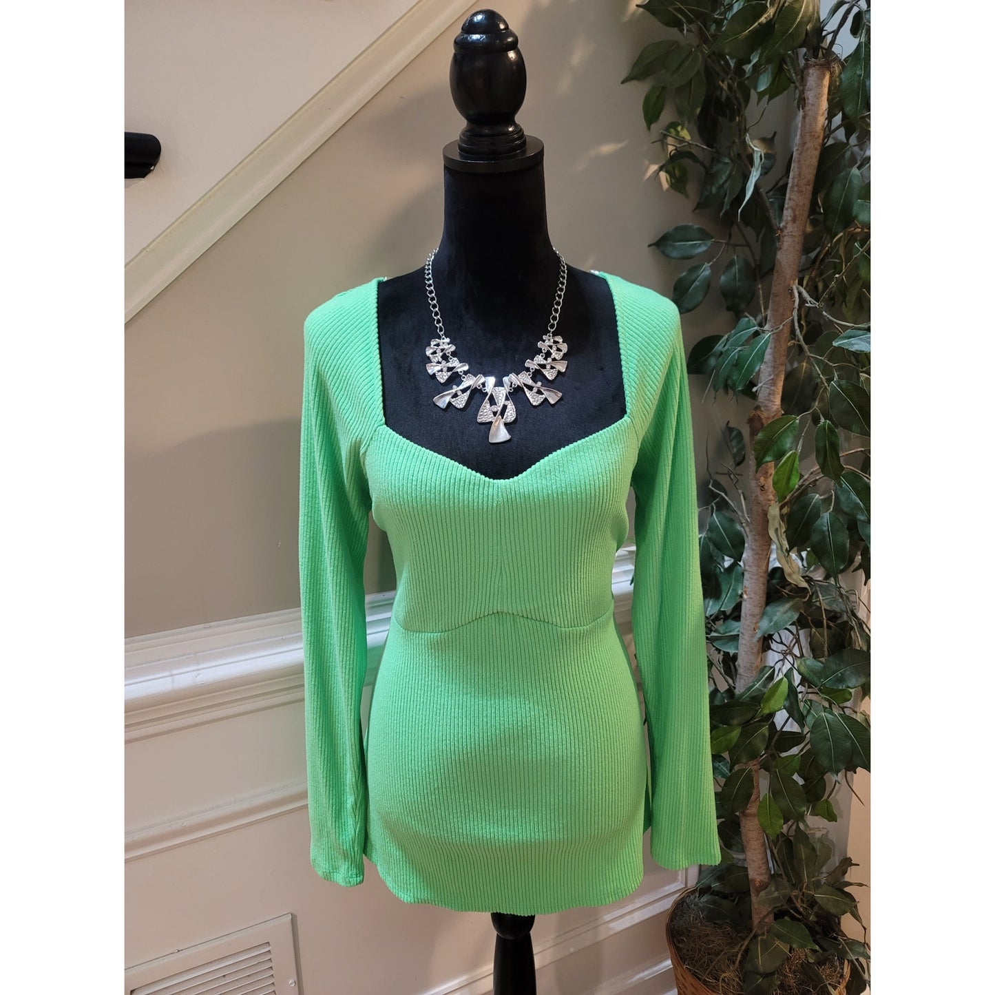 Isabel by Ingrid Isabel Sweater Women's XL Green Ribbed V-Neck Long Sleeve Knit