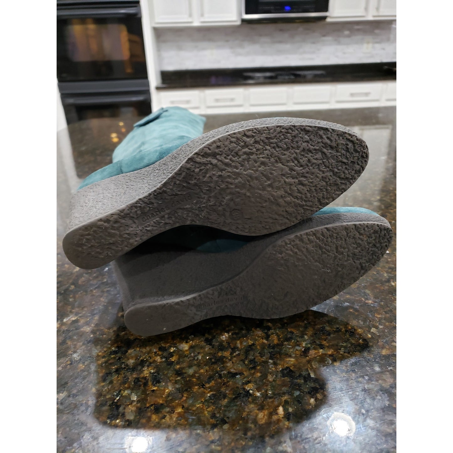 Charles David  Boots Womens Size 38 Green Suede Leather Block Heel Pull On