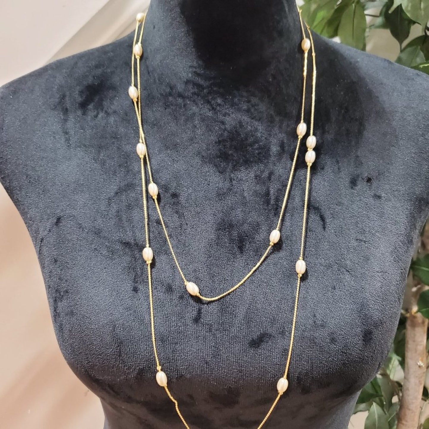 Women's Multilayer Beige Round Beaded Link Chain Fashion Pendant Necklace