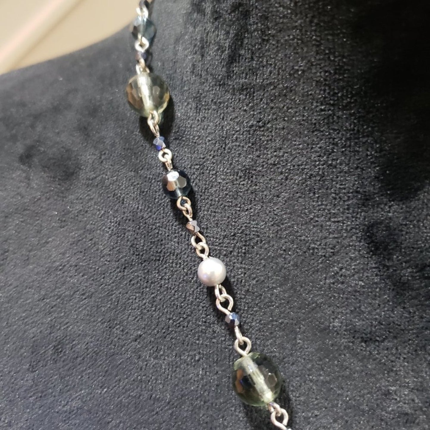 Womens Antique Faceted Crystals Faux Pearl Beaded Necklace with Lobster