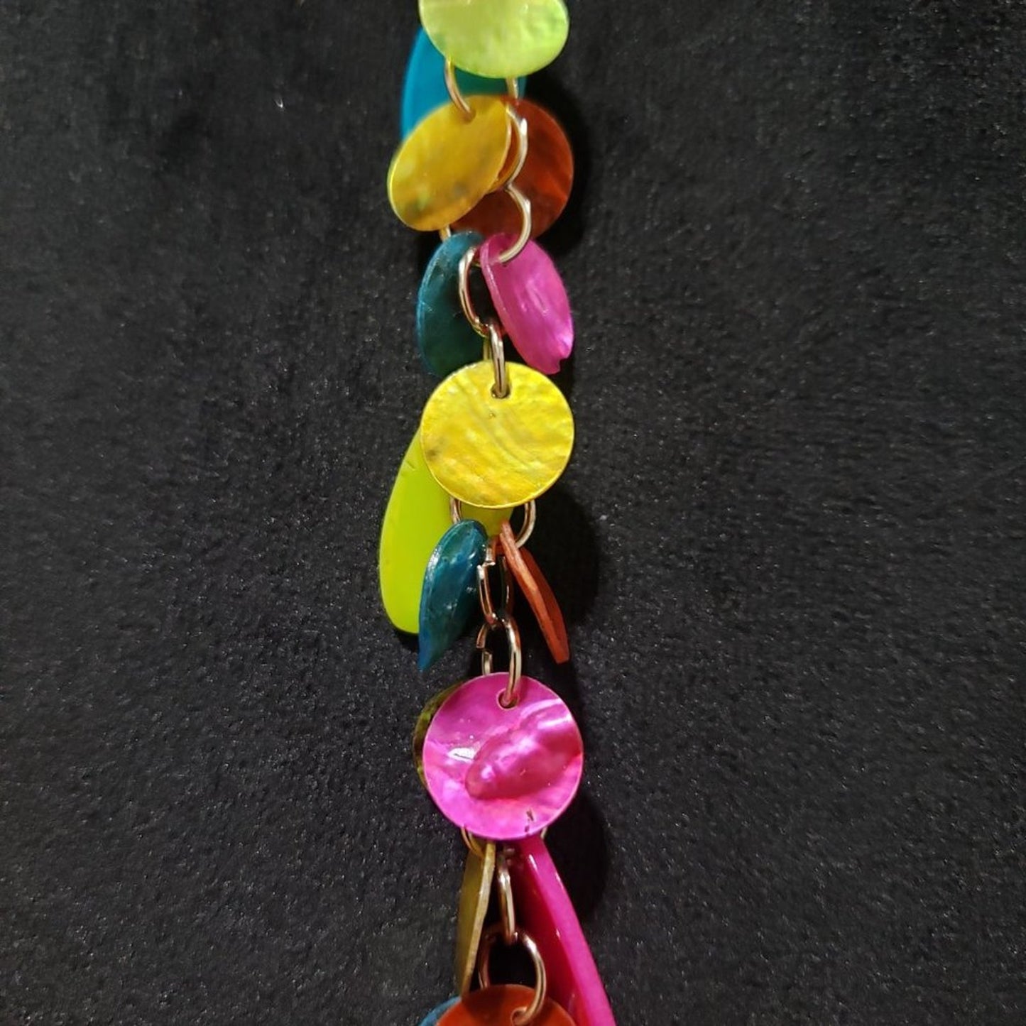 You & I Womens Fashion Multi Color Samburu Shell Teardrop Necklace with Earrings