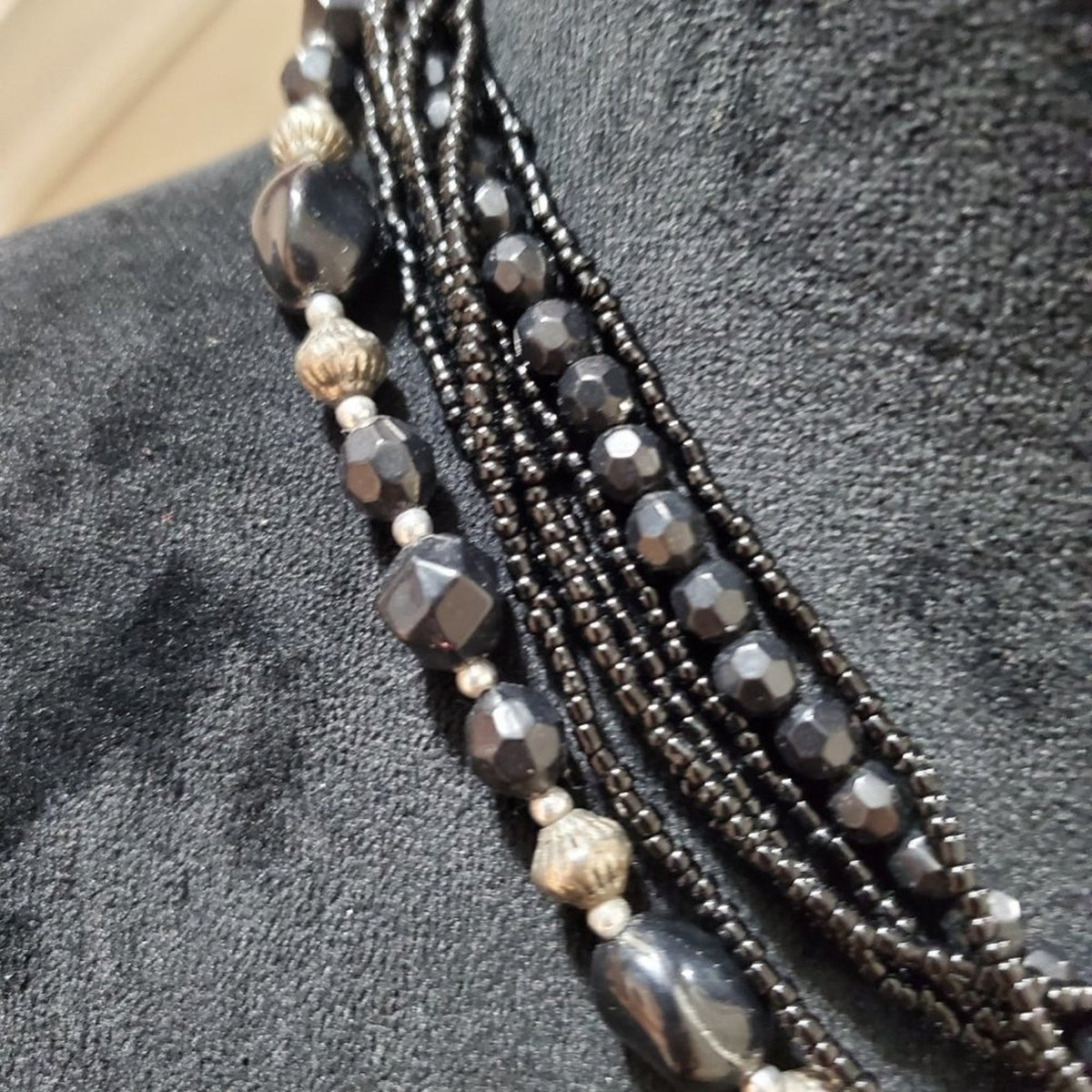 Women's Black Multilayer Round Beaded Fashion Jewelry Necklace