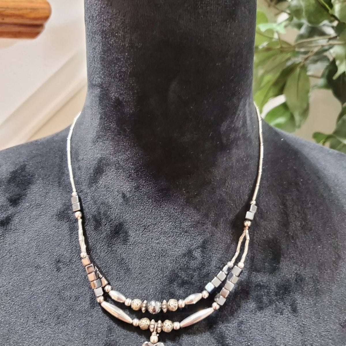 Women's Gold Tone Beaded Double Layer With Heart Shape Fashion Jewelry Necklace