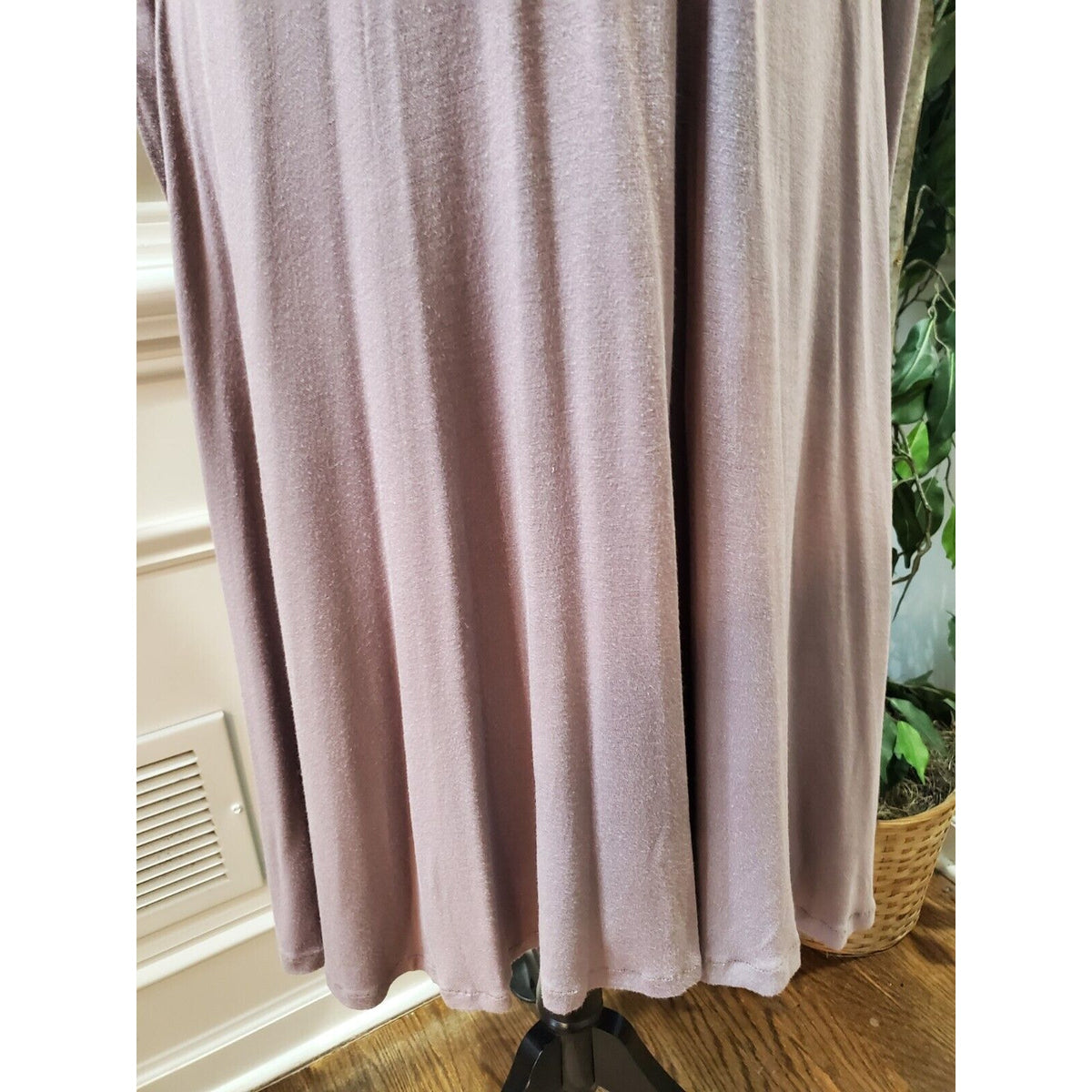 J. June Women Purple Solid Polyester V-Neck Long Sleeve Knee Length Dress Medium