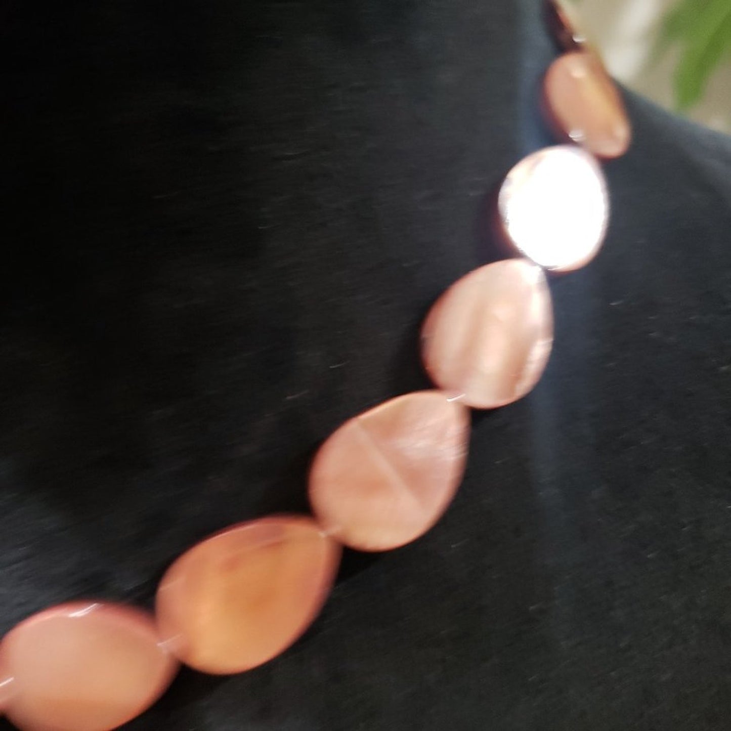 Womens Fashions Brown Beaded Coral Shell Necklace Jewelry with Barrel Clasp