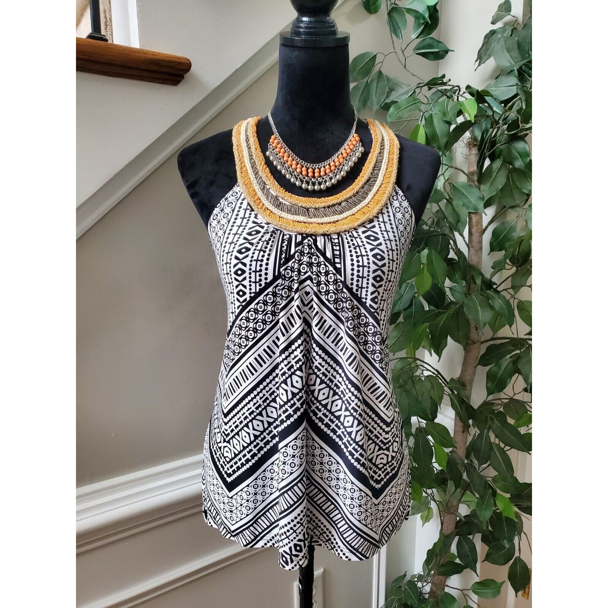 INC Black & White Rope Beaded Round Neck Sleeveless Casual Top Blouse Size M
