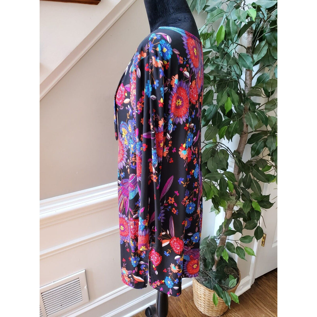 Attitudes Women Black Floral Polyester V-Neck Long Sleeve Top Blouse Size Large