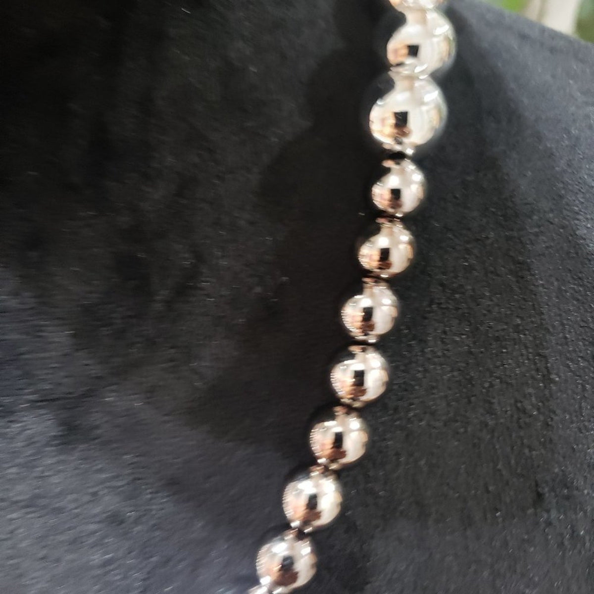 Womens Fashions Silver Beaded Ball Collar Necklace with Lobster Clasp