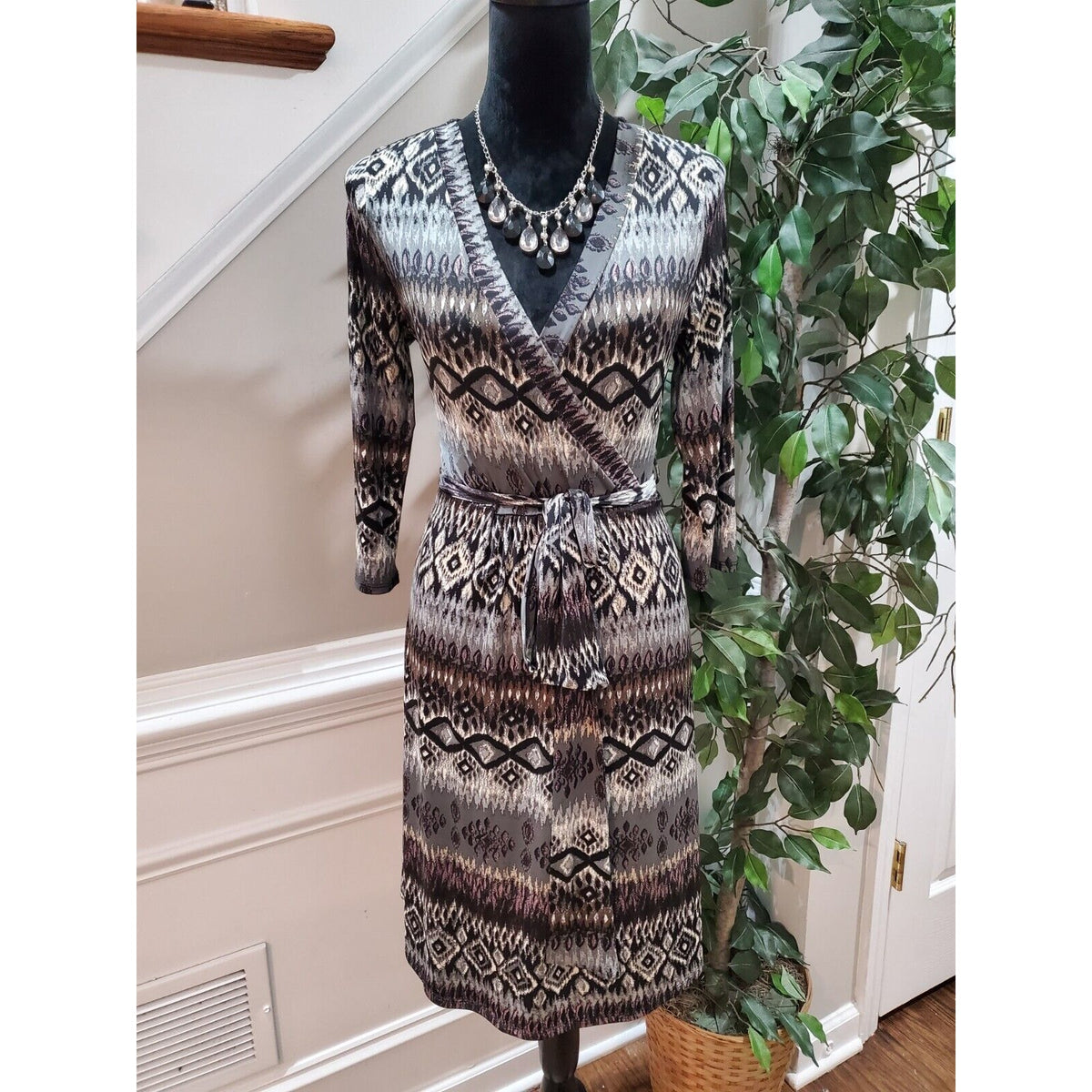 Pink Blush Multicolor Polyester V-Neck 3/4 Sleeve Tie Waist Dress Size M