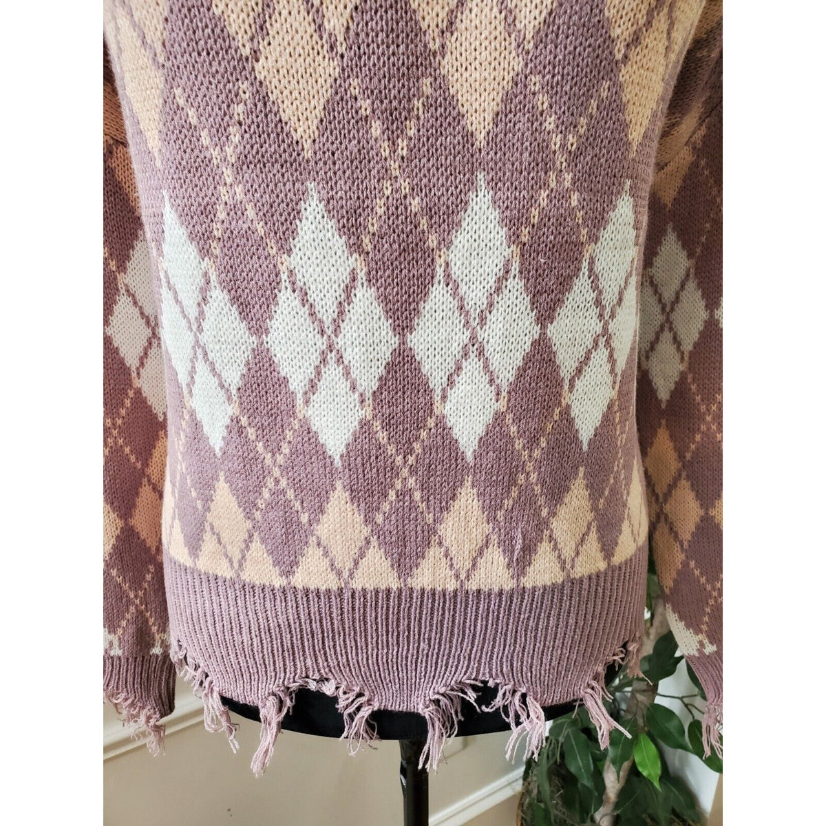 Just Polly Cropped Fringe Purple Long Sleeve V-Neck Pullover Knit Sweater Medium