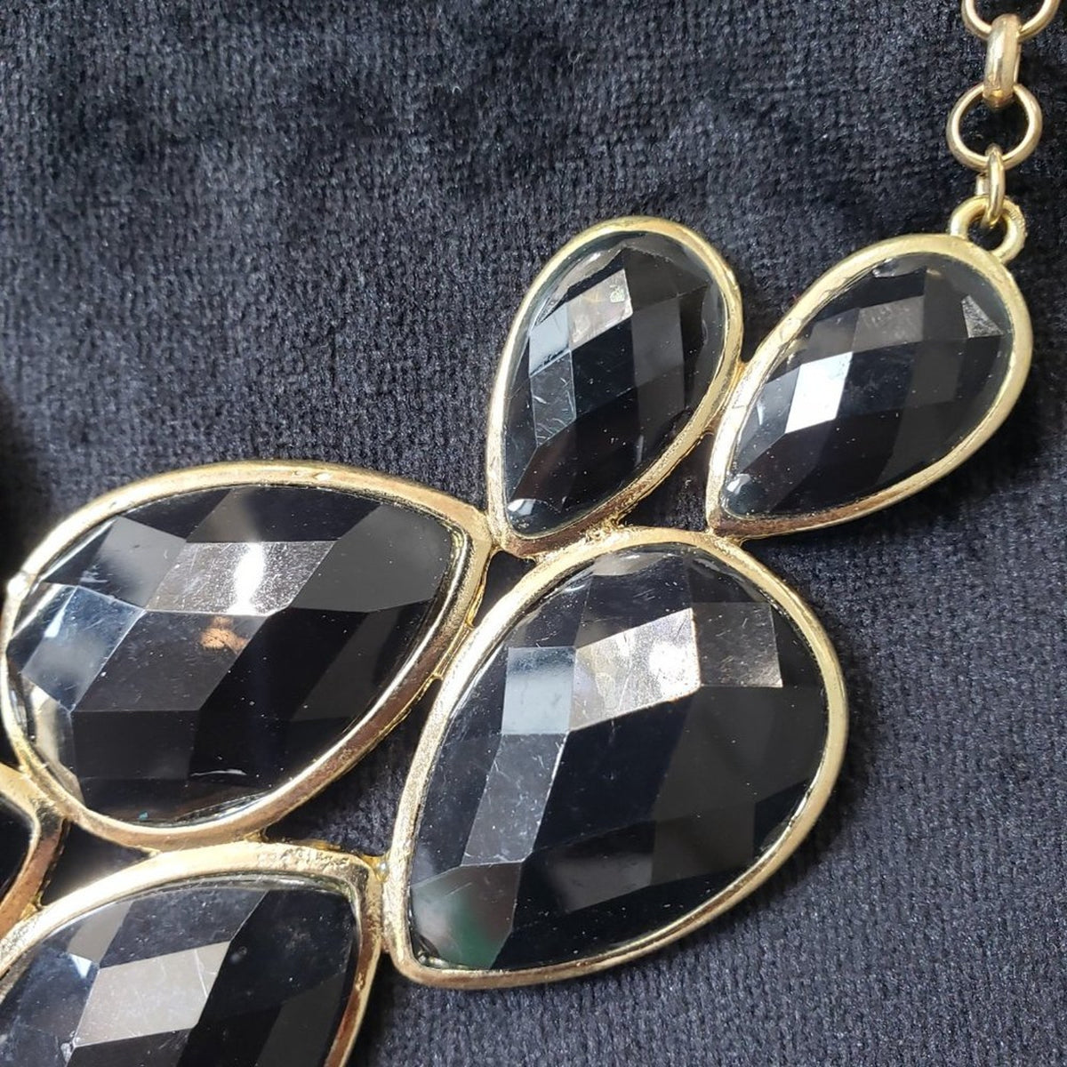 Women's Black Teardrop Beaded Stylish Statement Fashion Necklace